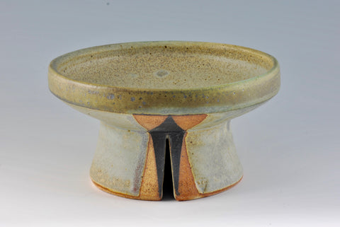 FOOTED TRAY 17